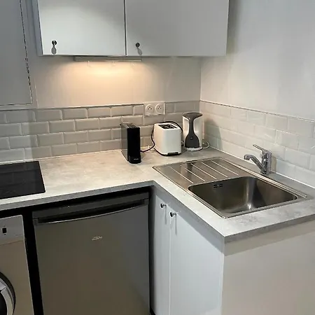 Superbe Avec Acces Patio Apartment *